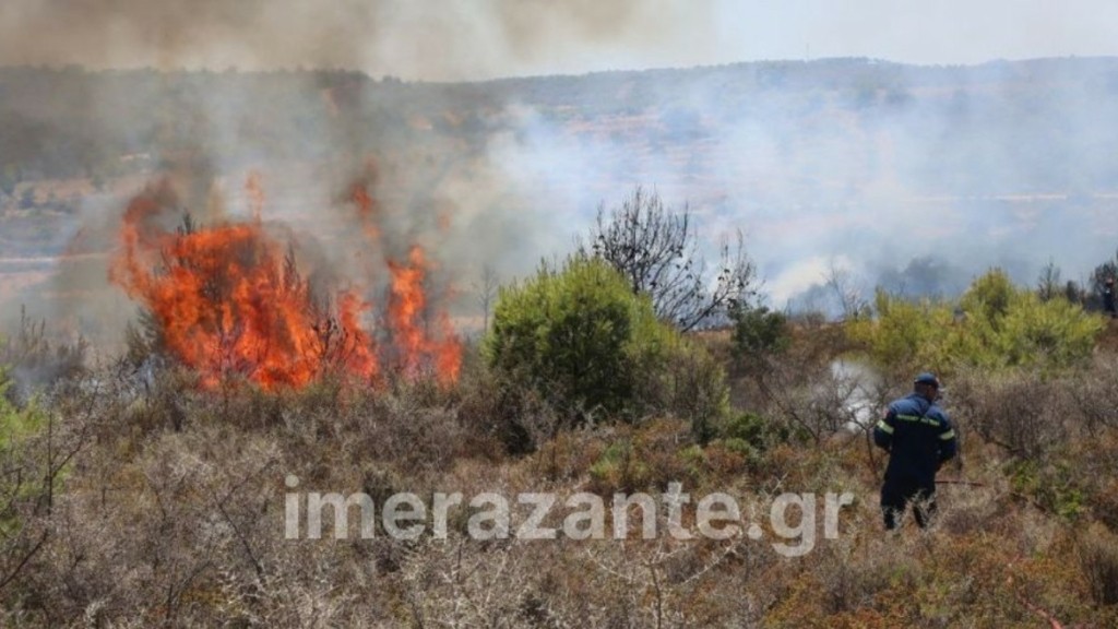 Ζάκυνθος: Μαίνεται η φωτιά στον Αγαλά – 6 εναέρια στη μάχη