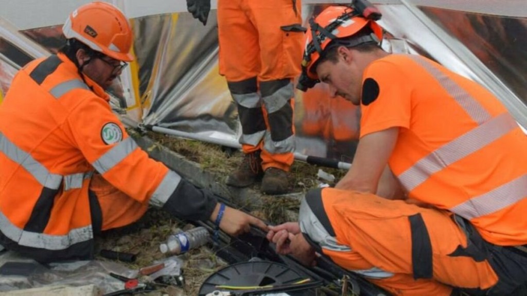 Ανοχύρωτη η Γαλλία: Μετά τα τρένα άγνωστοι έκαναν σαμποτάζ και σε δίκτυα οπτικών ινών