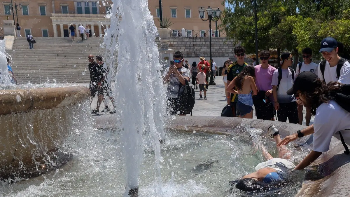 Καύσωνας διαρκείας: Οδηγίες από την Πολιτική Προστασία λόγω των υψηλών θερμοκρασιών