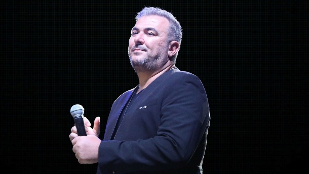 Αντώνης Ρέμος: “Δεν έχει ούτε ένα ευρώ στην τσέπη του” λέει ο δικηγόρος του (vid)