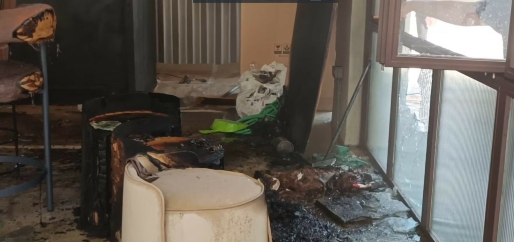 Πετράλωνα: Φωτιά σε καφετέρια – Τα σενάρια που εξετάζει η πυροσβεστική (vid)