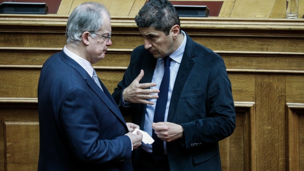 Τασούλας: Μομφή κατά Αυγενάκη για ανάρμοστη συμπεριφορά – Αποκλείστηκε από τις επόμενες συνεδριάσεις του Κοινοβουλίου