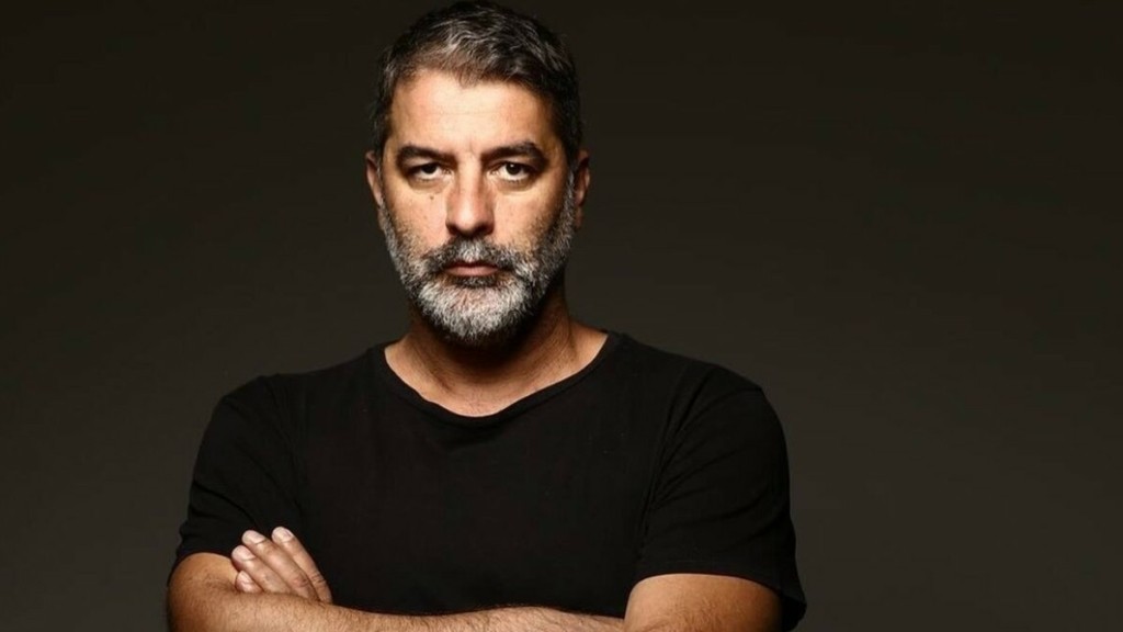 Βασίλης Μπισμπίκης – Το προφίλ του στο Instagram γέμισε με φωτογραφίες του Κεμάλ Ατατούρκ