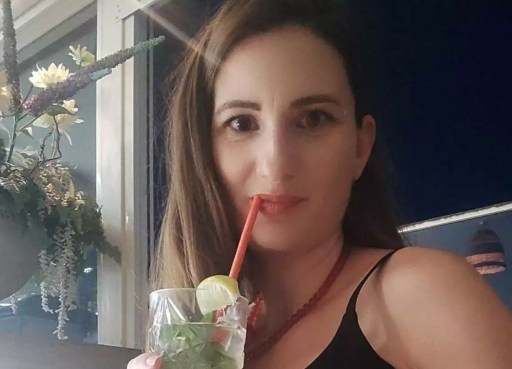 Απίστευτο μπάχαλο: Έγκυος καταγγέλλει ότι ο ΕΦΚΑ την έχει καταχωρημένη ως άντρα (vid)