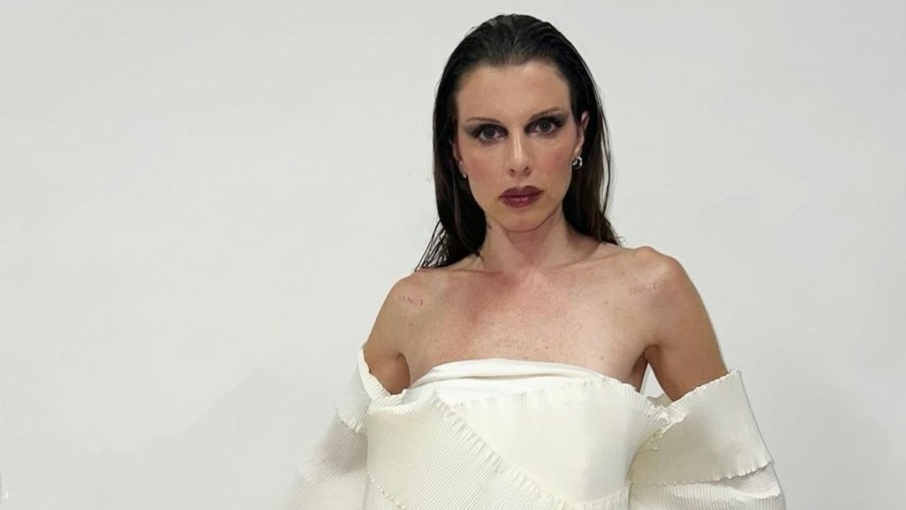 Julia Fox – Αποκάλυψε μέσα από το TikTok ότι είναι λεσβία – «Συγγνώμη αγόρια…»