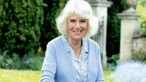 Βασίλισσα Καμίλα: Η προσωπική εξομολόγηση για τη δύναμη των βιβλίων σε ντοκιμαντέρ του ΒΒC