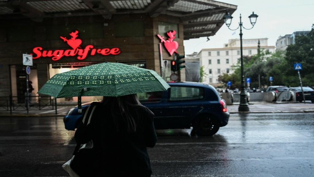Νέο έκτακτο δελτίο καιρού: Προ των πυλών ισχυρές καταιγίδες και μεγάλη συχνότητα κεραυνών – Η τελευταία πρόγνωση