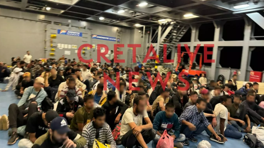 Κρήτη: Στο λιμάνι των Σφακίων οι 283 μετανάστες που διασώθηκαν νότια της Γαύδου