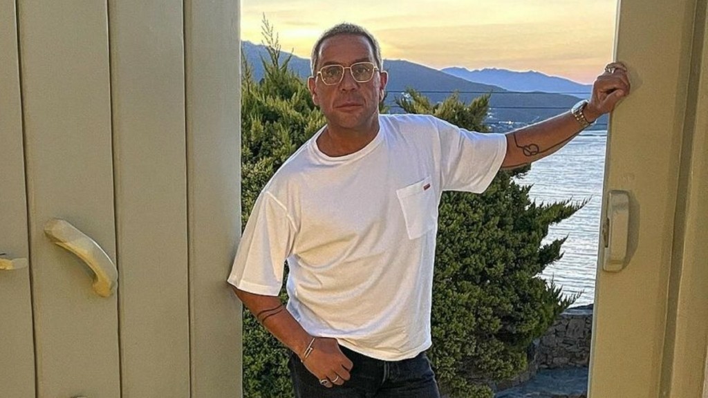 Γιώργος Μαζωνάκης – Η αδερφή του, Μαρία απέκτησε δίδυμα κοριτσάκια – Στιγμές ευτυχίας για τον τραγουδιστή