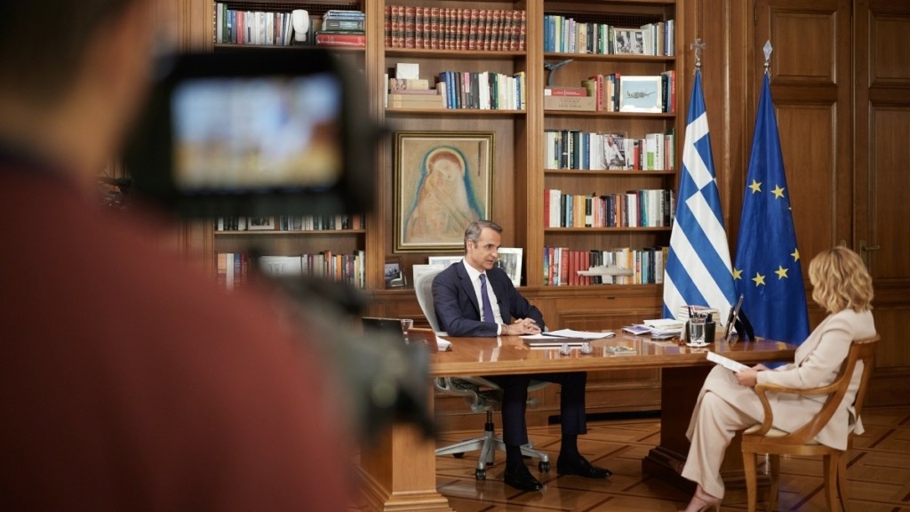 Η «ανάγνωση» της συνέντευξης Μητσοτάκη και τα μηνύματα που φρόντισε να στείλει