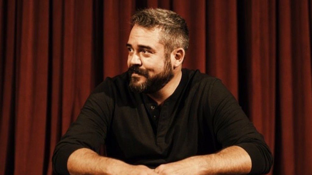 Πυγμαλίων Δαδακαρίδης – Δείτε το μίνιμαλ σπίτι του ηθοποιού με τις γκρι αποχρώσεις (pics)