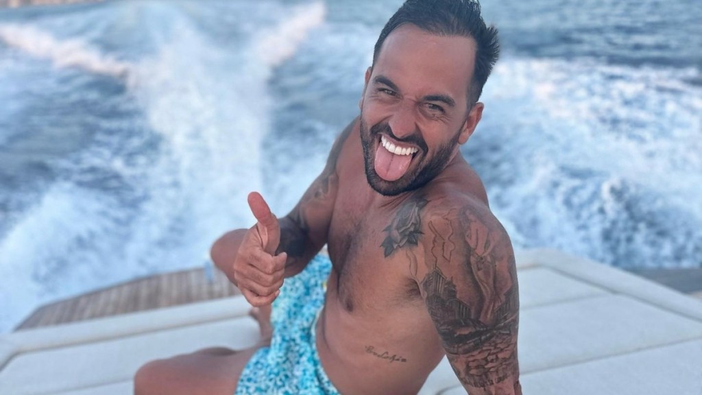 Άρης Σοϊλέδης – Το βίντεο στο TikTok με τη νέα του σύντροφο – Οι τρυφερές στιγμές τους