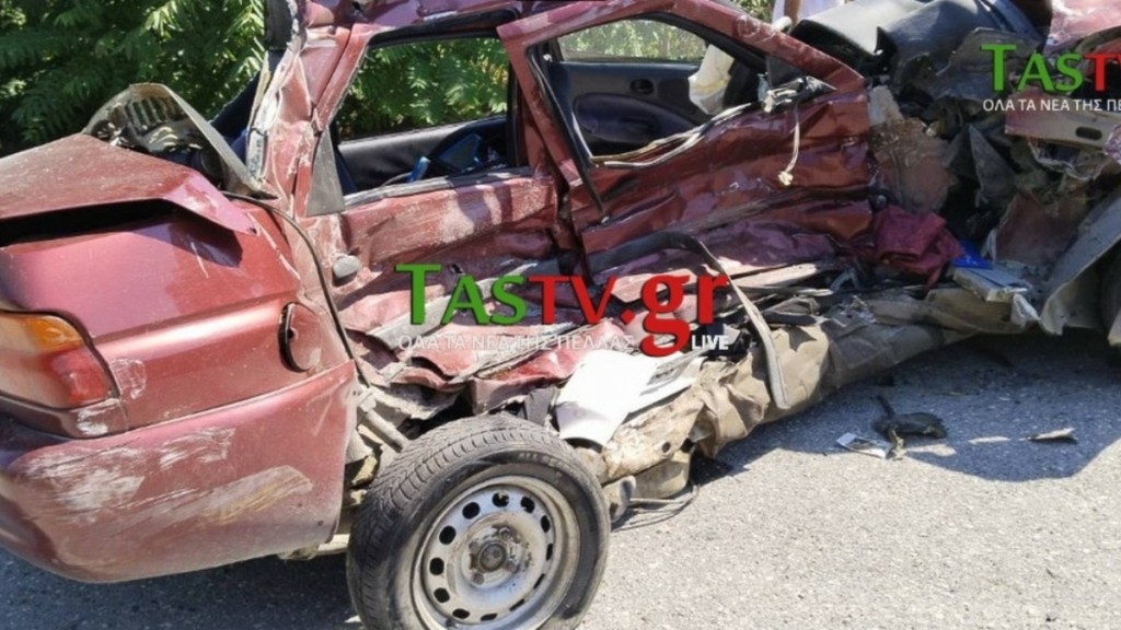 Έδεσσα: Νεκρή 27χρονη μετά από μετωπική σύγκρουση αυτοκινήτου με φορτηγό (pics & vid)