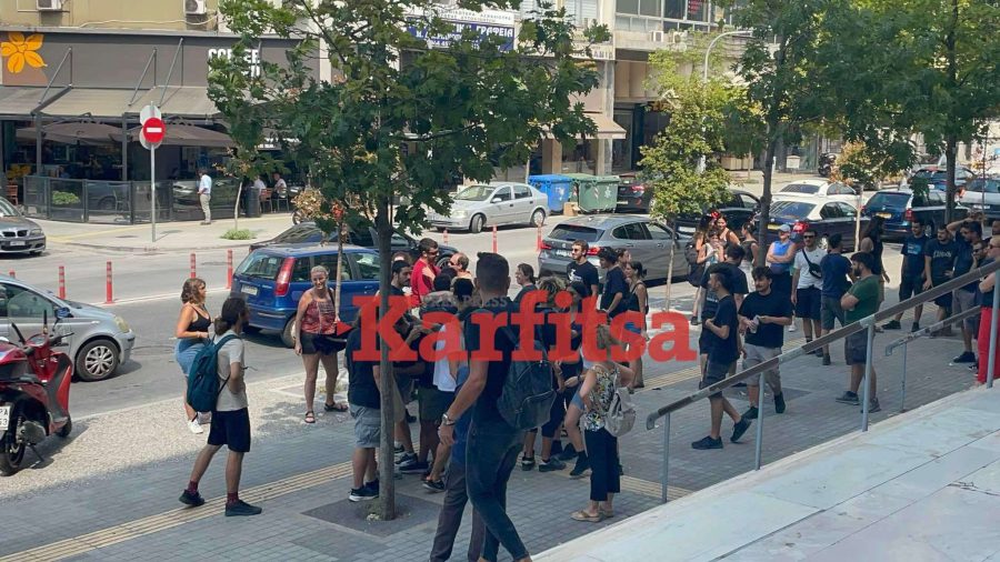 Θεσσαλονίκη: Ελεύθεροι οι 11 συλληφθέντες από την κατάληψη Libertatia (pic)
