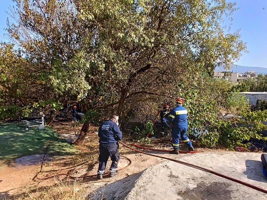 Μαρούσι: Δείτε φωτογραφίες από τη φωτιά