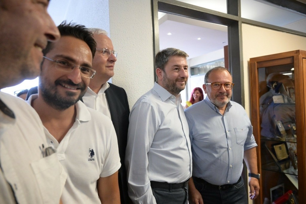 Ανδρουλάκης: Να αποτελέσει παρελθόν η πολιτική που έχει οδηγήσει στην παρακμή τις δημόσιες υπηρεσίες υγείας