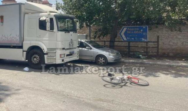 Φθιώτιδα: Τροχαίο για 16χρονο με ποδήλατο – Χτύπησε με διερχόμενο φορτηγό