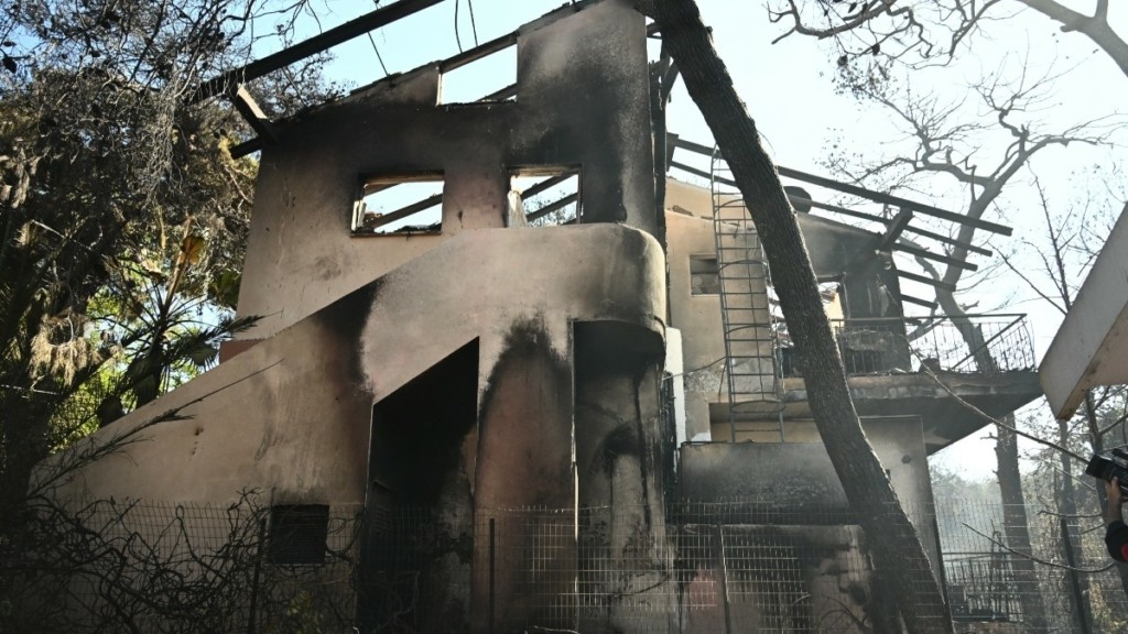 Υπουργείο Εσωτερικών: Έκτακτη χρηματοδότηση 4,7 εκατ. ευρώ στους πληγέντες δήμους από την πυρκαγιά