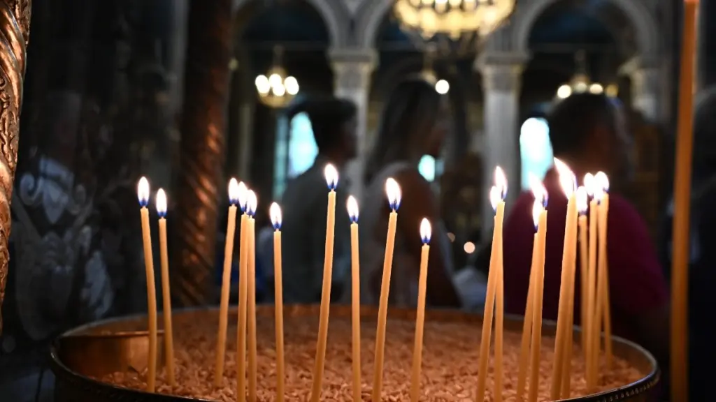 Λάρισα: Συμμορία «χτύπησε» δεκάδες ναούς κλέβοντας τάματα, χρήματα και καμπάνες – Ανάμεσά τους ένας ανήλικος