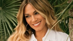 Έλλη Κοκκίνου: «Είπα στους γονείς μου “τότε γιατί με κάνατε;”» – Το διαζύγιο και το body  shaming