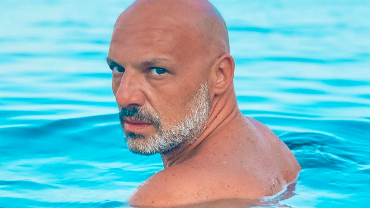 Νίκος Μουτσινάς