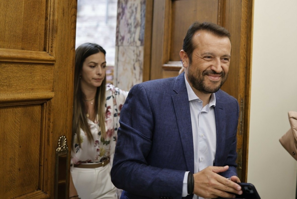 Νίκος Παππάς: Δεσμεύομαι πως δεν θα δημιουργήσω καμία κρίση όταν θα αντικατασταθώ