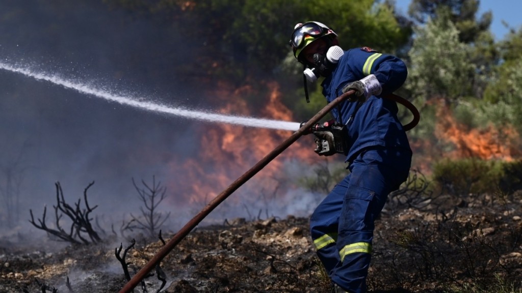 Θεσσαλονίκη: Φωτιά σε δασική έκταση στο Ωραιόκαστρο – Ήχησε το 112