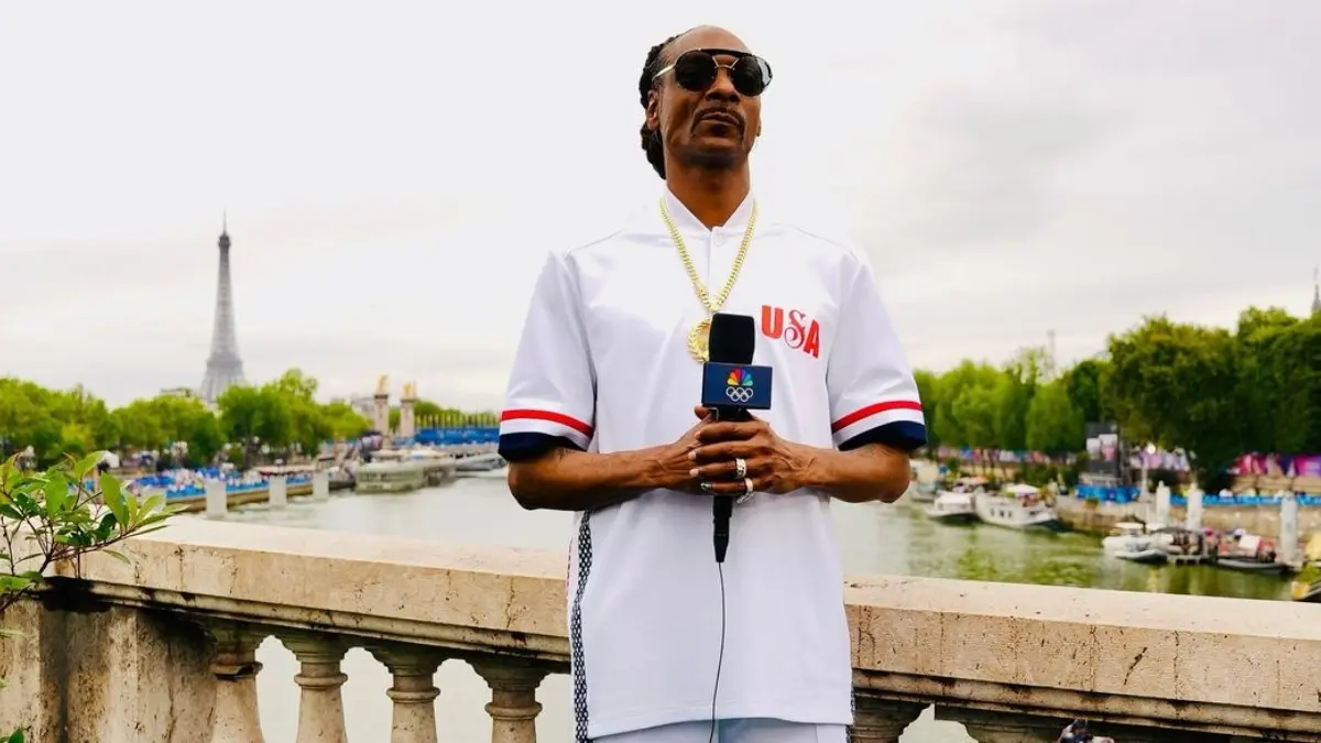 Snoop Dogg – Δείτε την επική καρφίτσα που του έφτιαξαν για τους Ολυμπιακούς Αγώνες 2024
