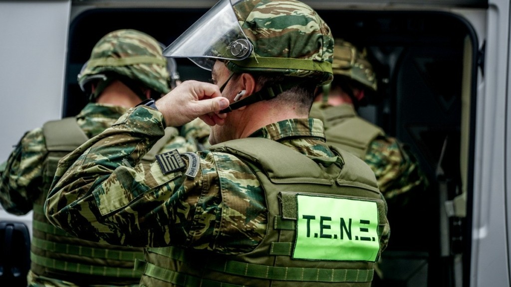 Ελεγχόμενη έκρηξη στο Ελληνικό – Εξουδετερώθηκε βόμβα 500 λιβρών