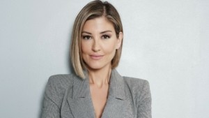 Ράνια Τζίμα για Μ. Καρυστιανού: «Καμία γυναίκα στην Ελλάδα δεν θα συζητήσει για την αυτοδιάθεσή της με μειοψηφίες»