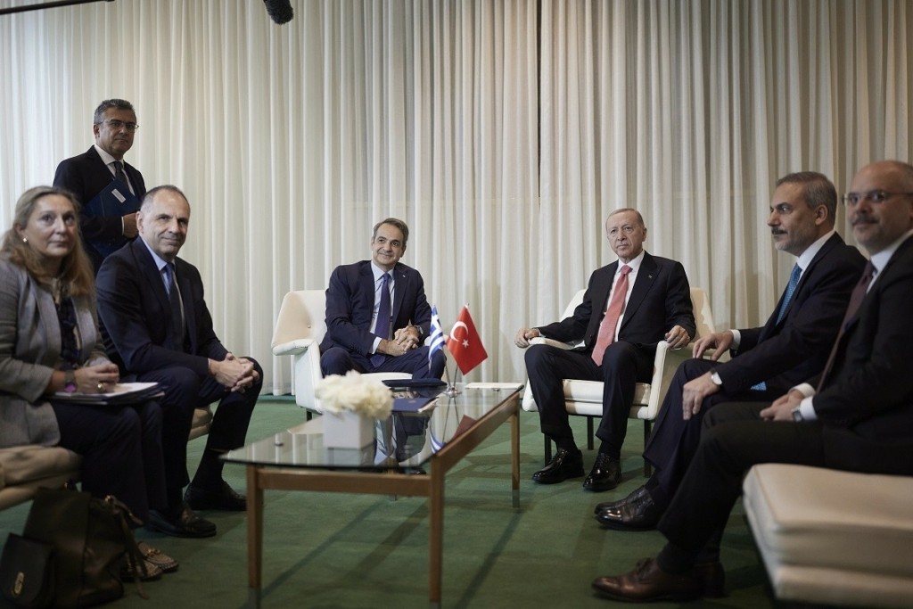 Συνάντηση Μητσοτάκη – Ερντογάν: Τον Ιανουάριο Συμβούλιο Συνεργασίας στην Άγκυρα – Τι συζητήθηκε ανάμεσα στις δυο πλευρές