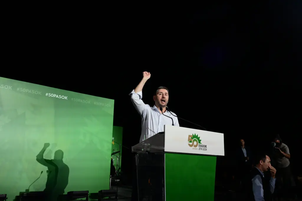 Νίκος Ανδρουλάκης: Τα συγχαρητήρια από τη Σακελλαροπούλου και η επικοινωνία με Σημίτη & Βενιζέλο