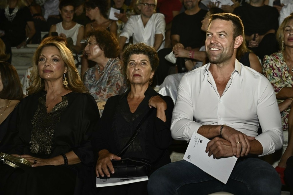 Στέφανος Κασσελάκης: Παρακολούθησε την θεατρική παράσταση Ορέστεια του Αισχύλου στο Ηρώδειο