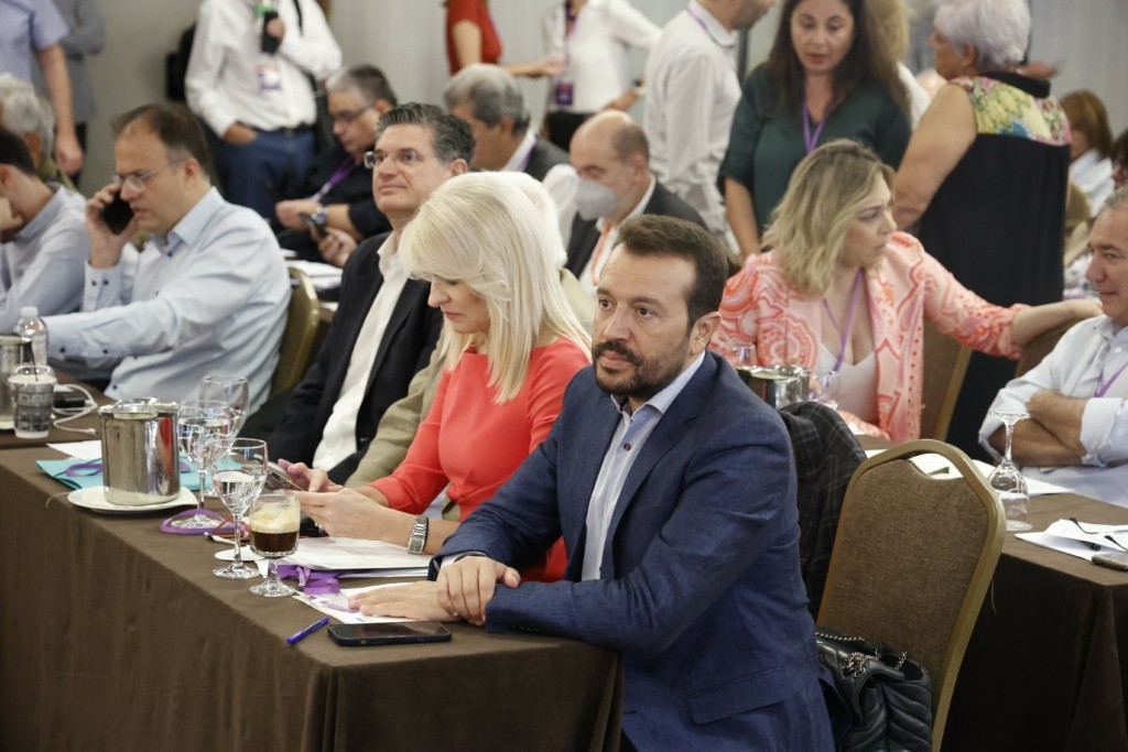 Ν. Παππάς: Οι ηγεσίες είναι ελεγκτέες και ανακλητές – Σε εξέλιξη η συνεδρίαση της ΚΕ του ΣΥΡΙΖΑ