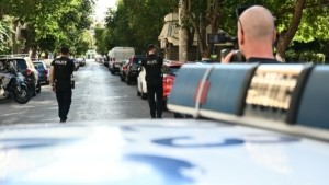 Θεσσαλονίκη: Ίχνη στραγγαλισμού φέρει η 59χρονη που εντοπίστηκε νεκρή – Ήταν γυμνή από τη μέση και πάνω