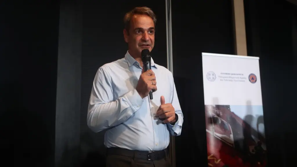 Κυριάκος Μητσοτάκης: «Παρά τις δυσκολίες θα γίνουμε καλύτεροι» – Ευχαρίστησε όσους συνέβαλαν στην αντιπυρική περίοδο