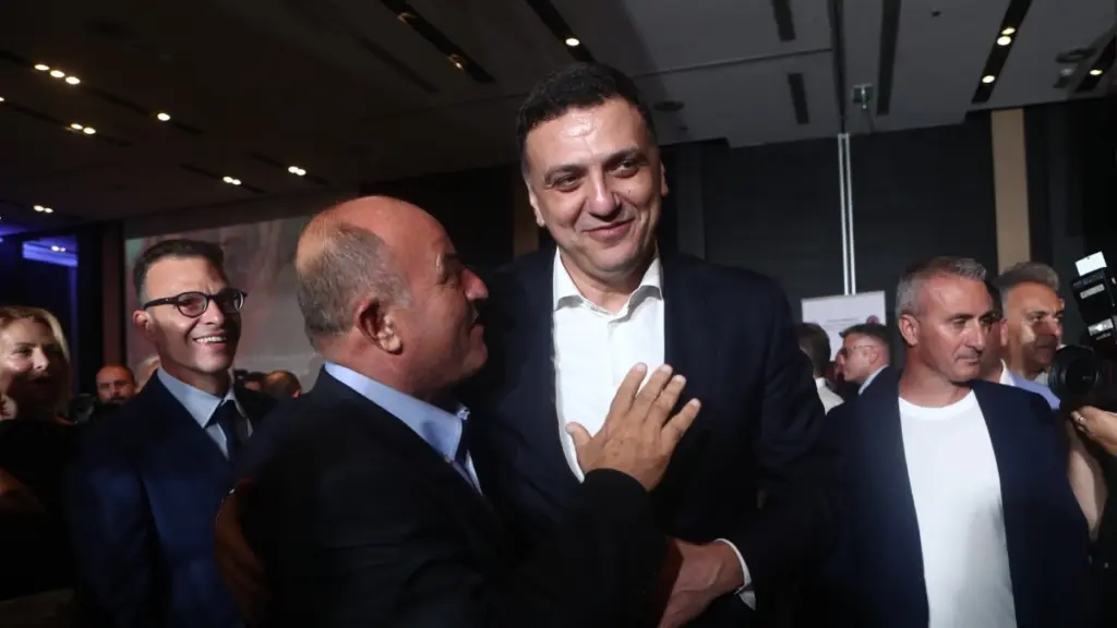 Κικίλιας: «Οι πυροσβέστες φέτος δεν ήταν μόνοι τους»