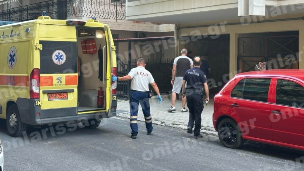 Λάρισα: Έπεσε από τον 4ο όροφο και σκοτώθηκε μια 60χρονη γυναίκα