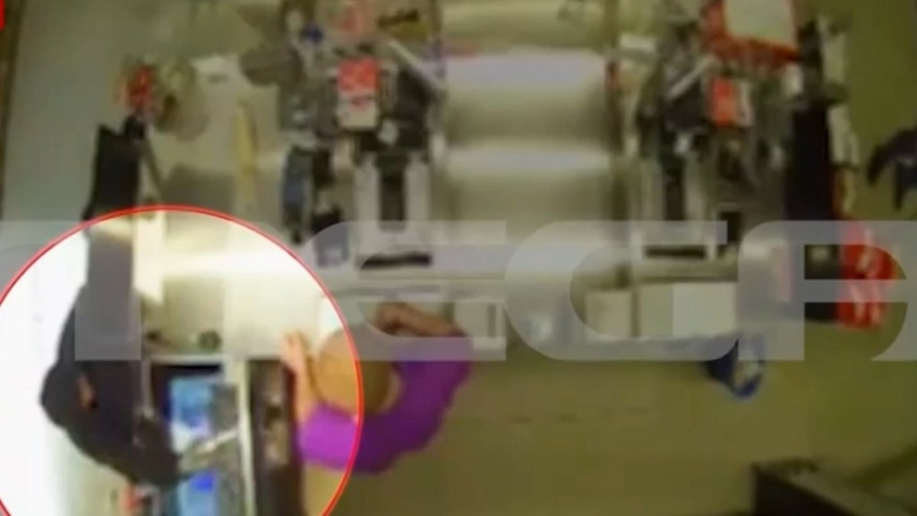 Κορωπί: Βίντεο ντοκουμέντο από ένοπλη ληστεία σε σούπερ μάρκετ