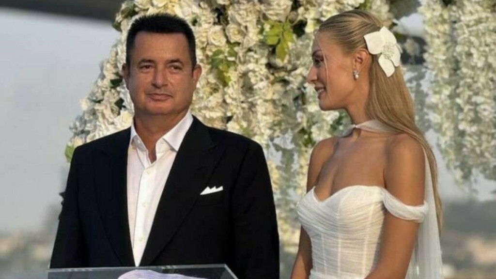 Ατζούν Ιλιτζαλί – Παντρεύτηκε την 25χρονη σύντροφό του (pic)