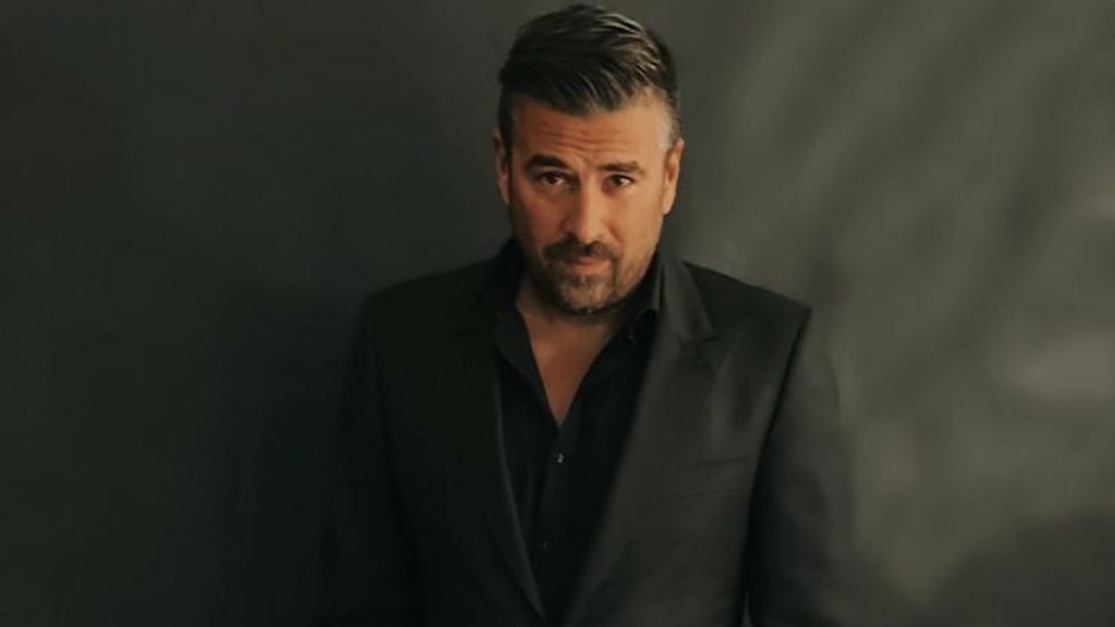 Γιάννης Αϊβάζης: Απαντάει για το διαζύγιο με την Μαρία Κορινθίου – «Μη κρυβόμαστε πίσω από το δάχτυλό μας»