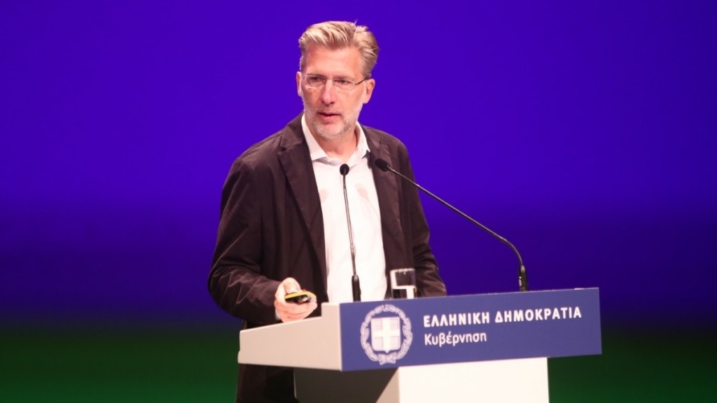 Άκης Σκέρτσος: Έρχονται επιπλέον 12 αυξήσεις σε μισθούς και συντάξεις