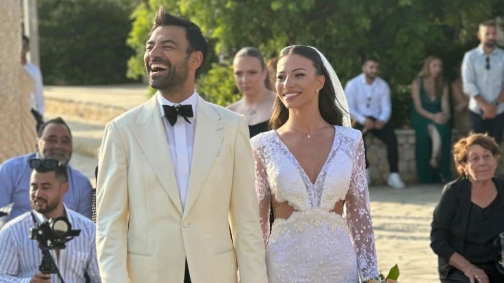 Ανδρέας Γεωργίου – Το ζεϊμπέκικο που χόρεψε με την Σιμώνη Χριστοδούλου στο γαμήλιο πάρτι τους