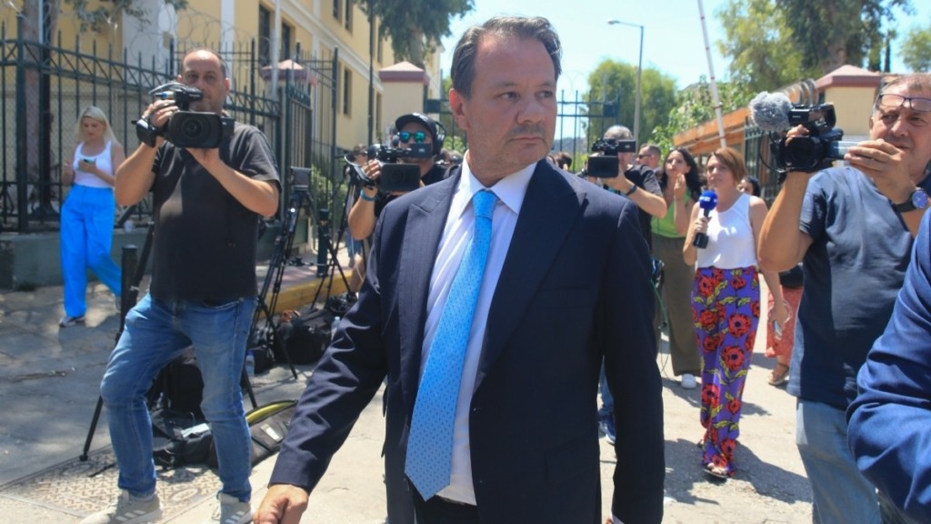 Αποφυλακίστηκε ο Απόστολος Λύτρας – «Ευχαριστώ όσους μου στάθηκαν»