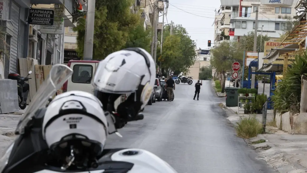 Διακοπή της κυκλοφορίας στην οδό Γερανίου λόγω καθίζησης του οδοστρώματος