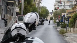 Ελληνικό: Καθυστερήσεις στην λεωφόρο Ιασωνίδου λόγω ακινητοποιημένου οχήματος
