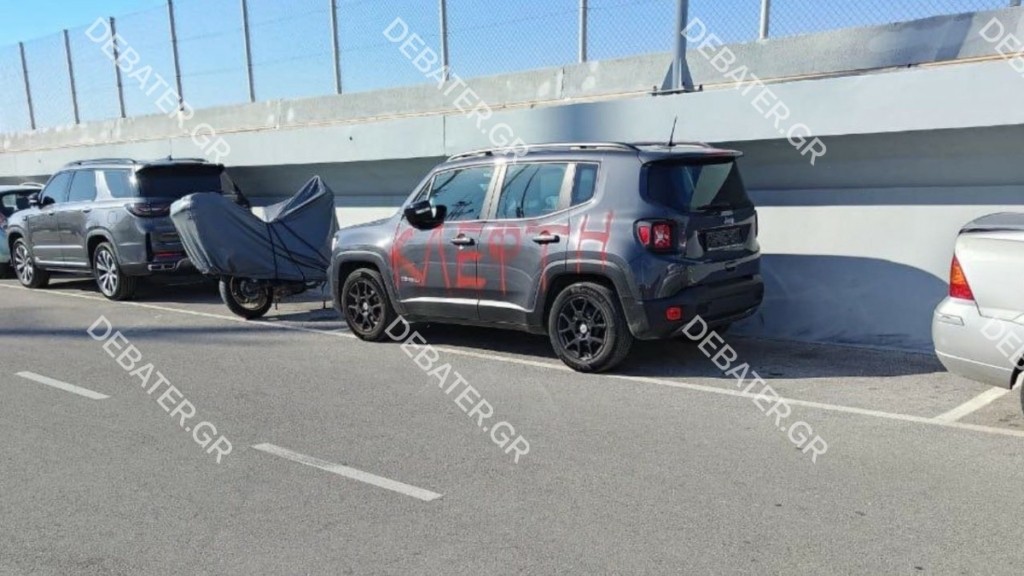 Φλοίσβος: Έκαναν γκράφιτι στο αυτοκίνητο του αφεντικού τους επειδή τους έκλεβε τα φιλοδωρήματα!