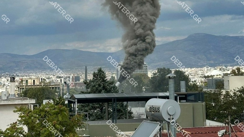 Φωτιά σε κατάστημα εστίασης στο Χαλάνδρι (pics)