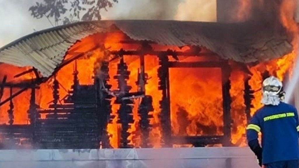Ιωάννινα: Παρανάλωμα έγιναν εγκαταστάσεις λατομείου στην περιοχή Μάρμαρα