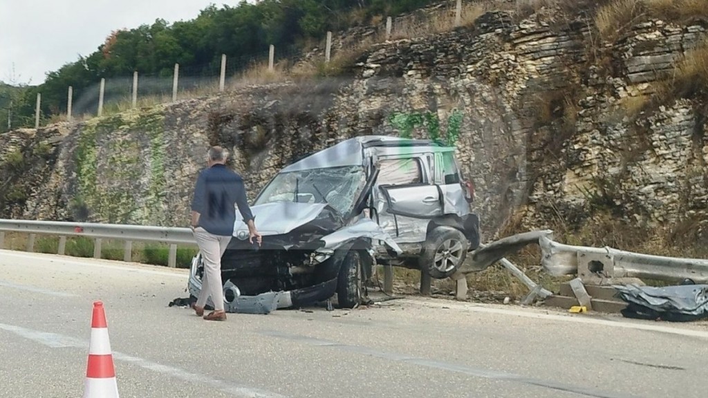 Ιωάννινα: Νεκρή 52χρονη σε τροχαίο στην Εγνατία Οδό (pics+vid)